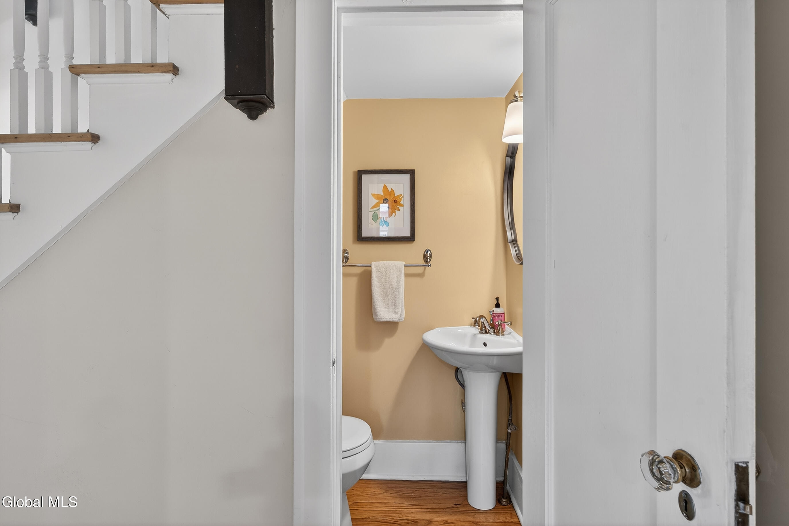 571 Providence Street Albany NY 12208