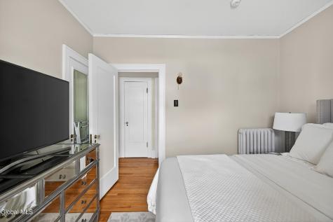 571 Providence Street Albany NY 12208
