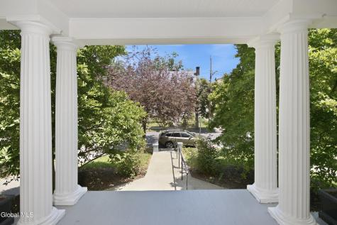 571 Providence Street Albany NY 12208