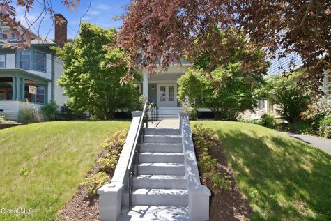 571 Providence Street Albany NY 12208