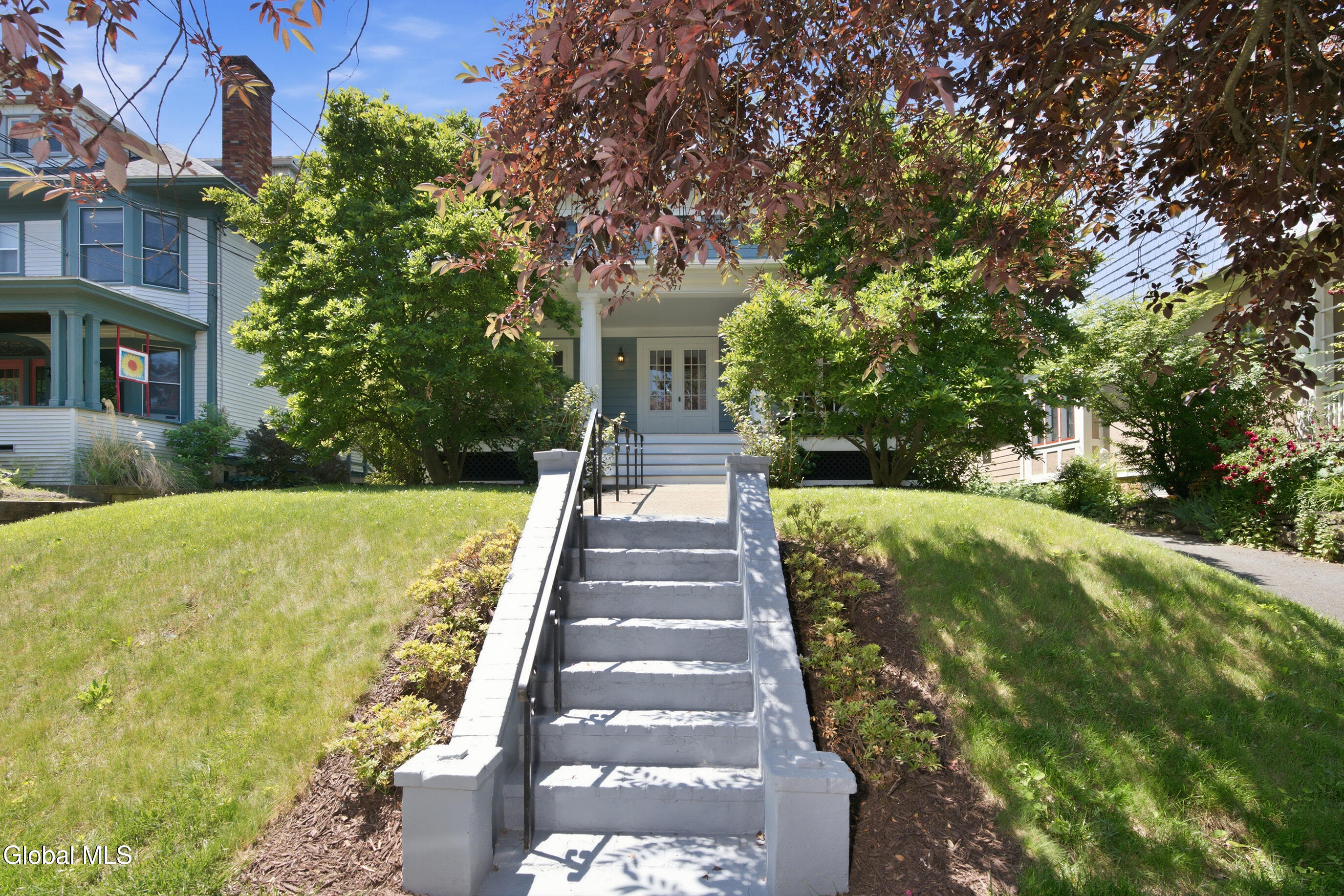 571 Providence Street Albany NY 12208