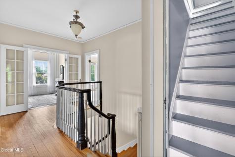 571 Providence Street Albany NY 12208