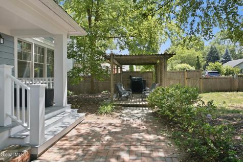 571 Providence Street Albany NY 12208