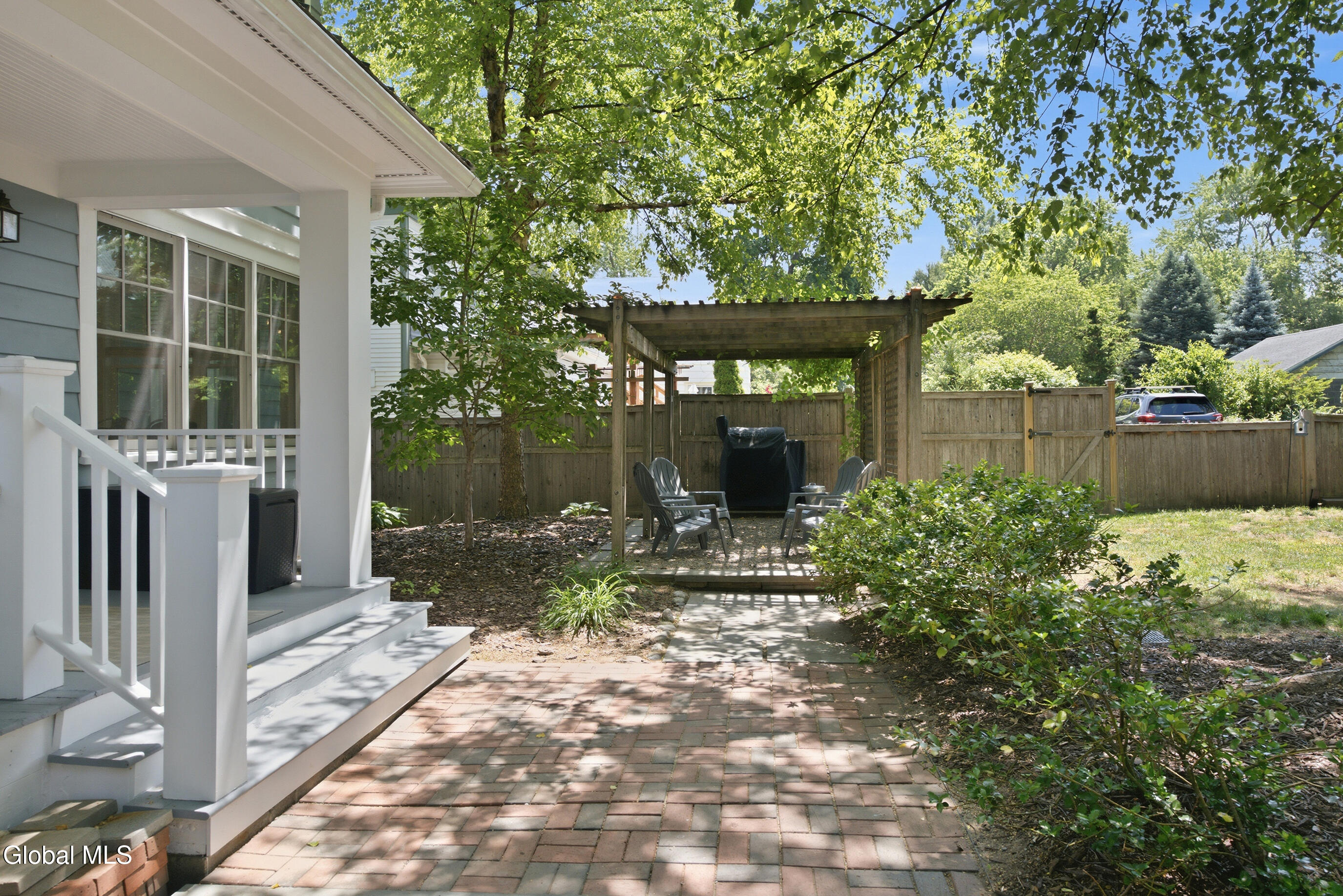 571 Providence Street Albany NY 12208
