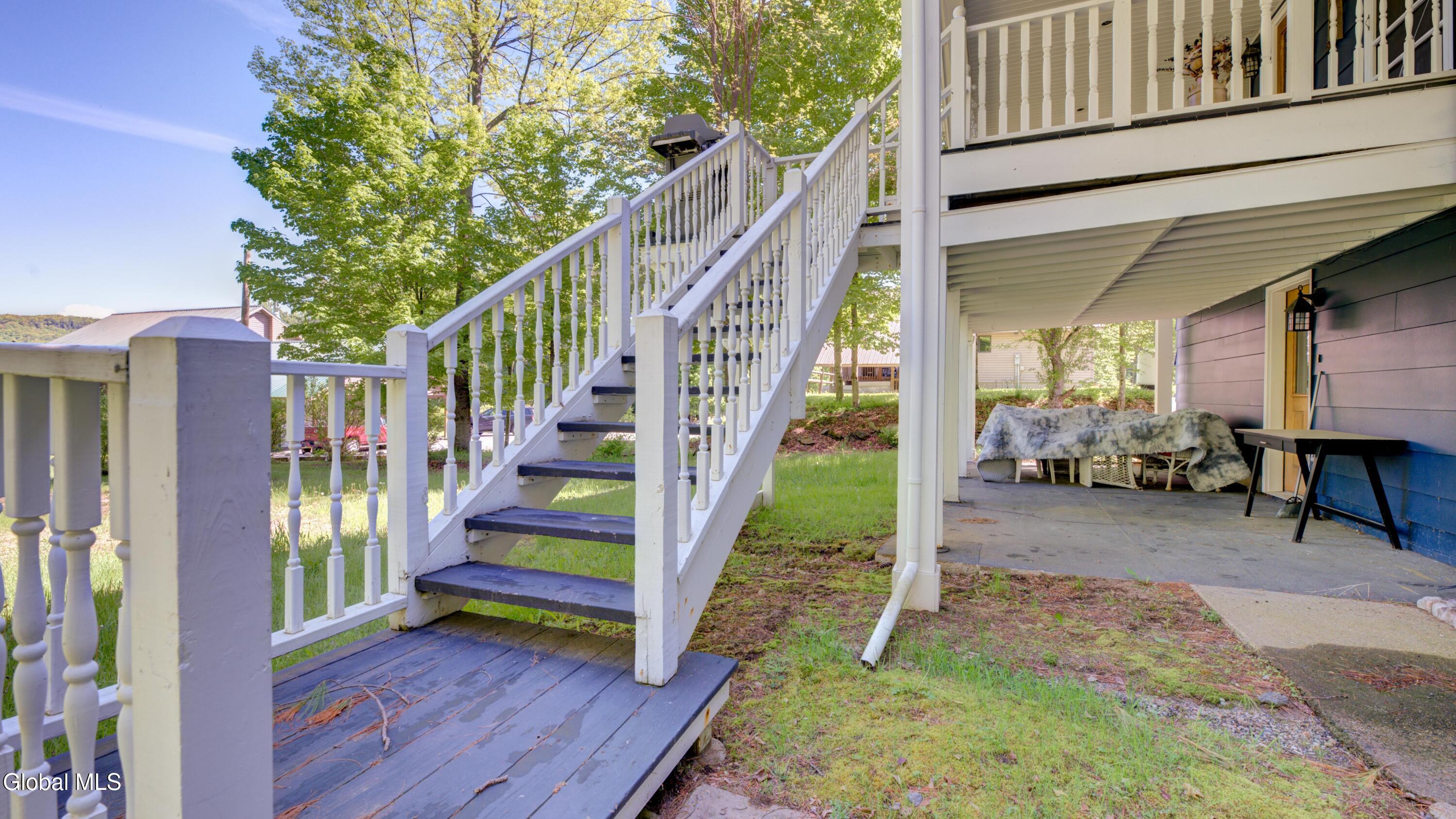 135 Buttermilk Hill Road Wells NY 12190