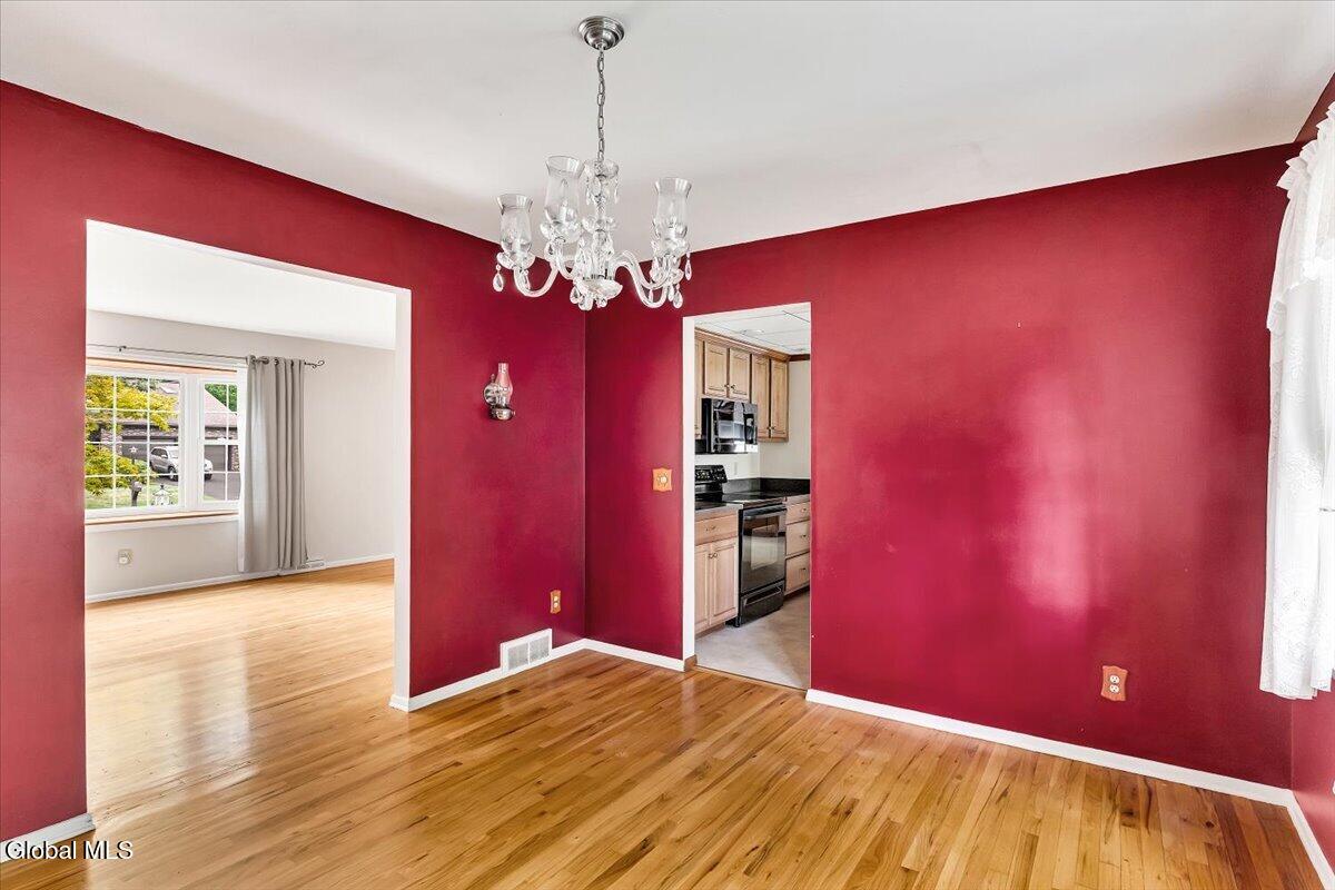12 Chris Drive Schenectady NY 12309