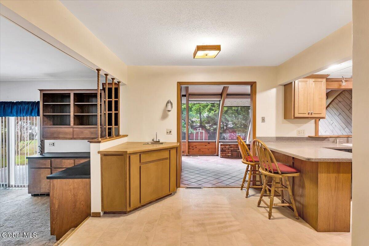 12 Chris Drive Schenectady NY 12309