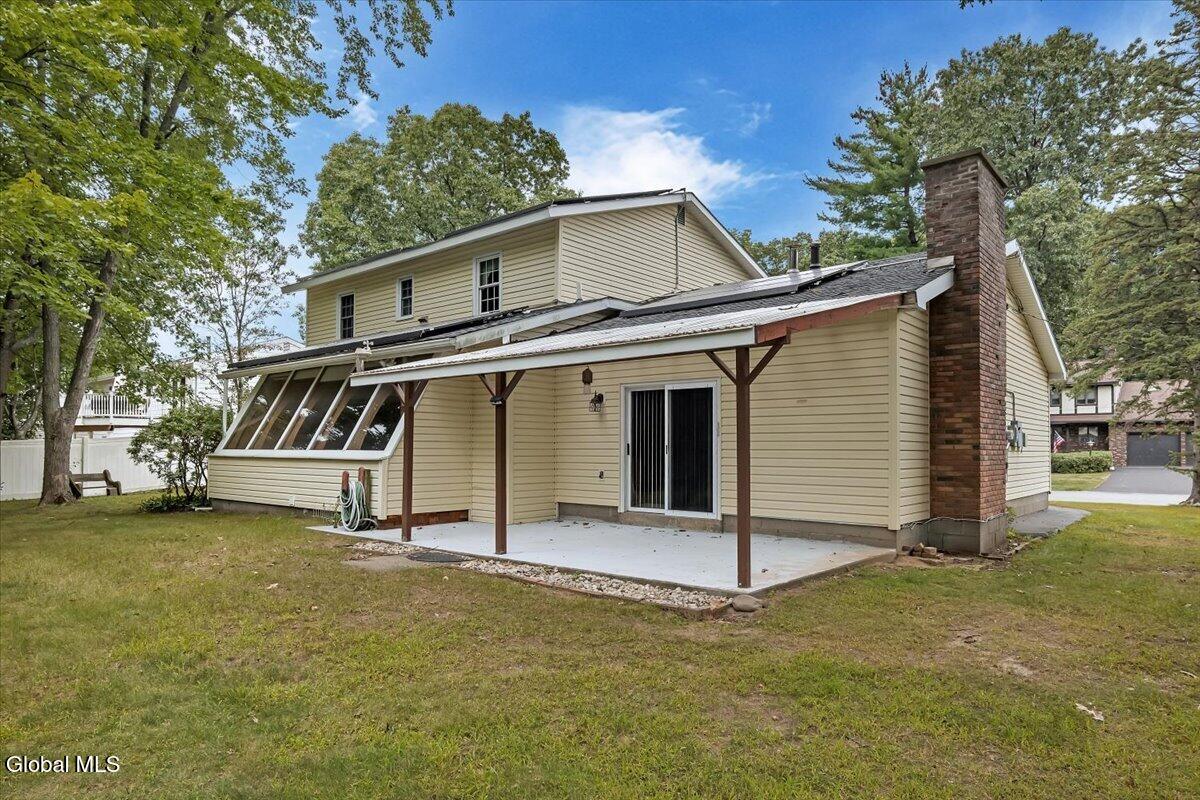 12 Chris Drive Schenectady NY 12309