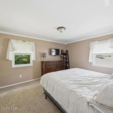 2 Melissa Court Albany NY 12205