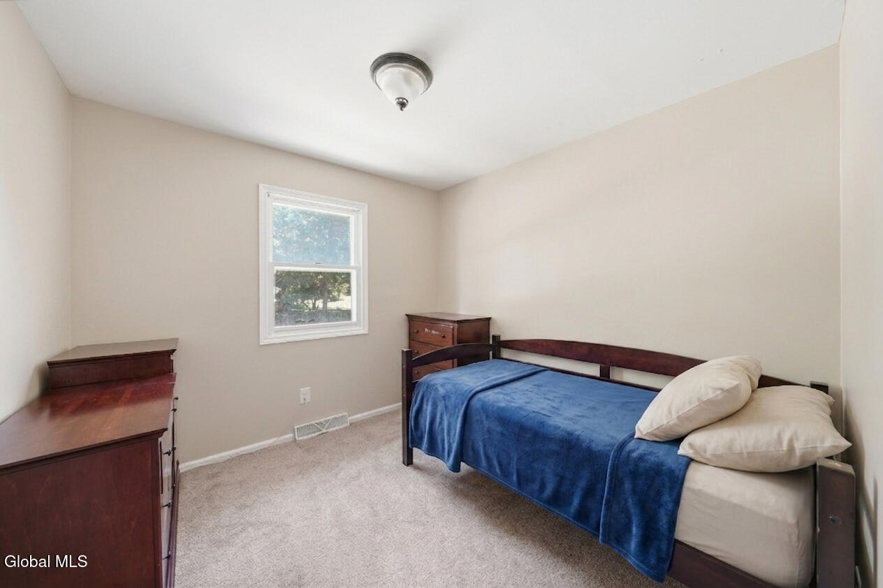 2 Melissa Court Albany NY 12205