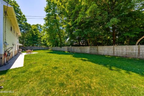 2 Melissa Court Albany NY 12205