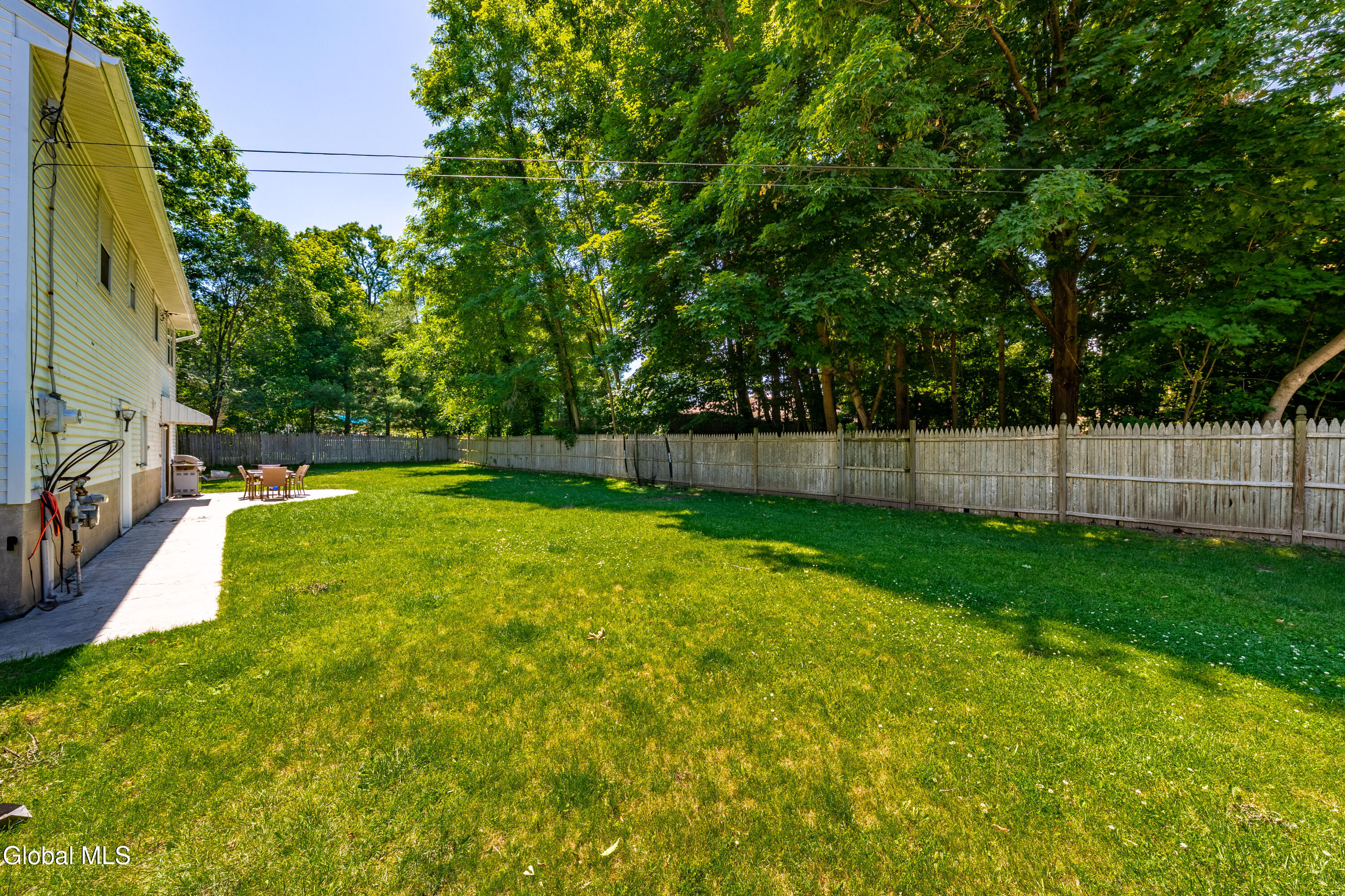 2 Melissa Court Albany NY 12205