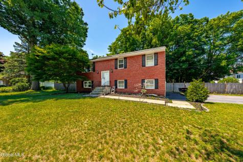 2 Melissa Court Albany NY 12205