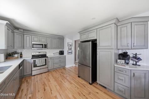 2 Melissa Court Albany NY 12205
