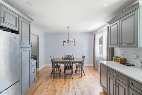 2 Melissa Court Albany NY 12205