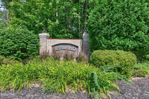 1 Loren Drive Queensbury NY 12804