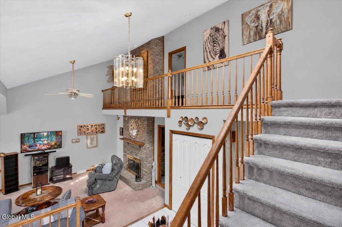 8 Winifred Drive Colonie NY 12205