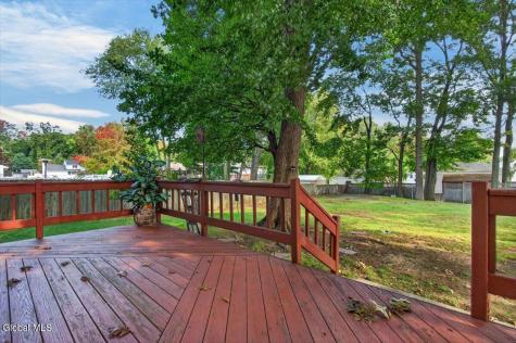 8 Winifred Drive Colonie NY 12205