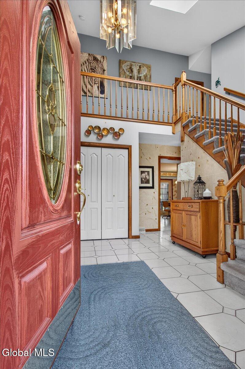 8 Winifred Drive Colonie NY 12205