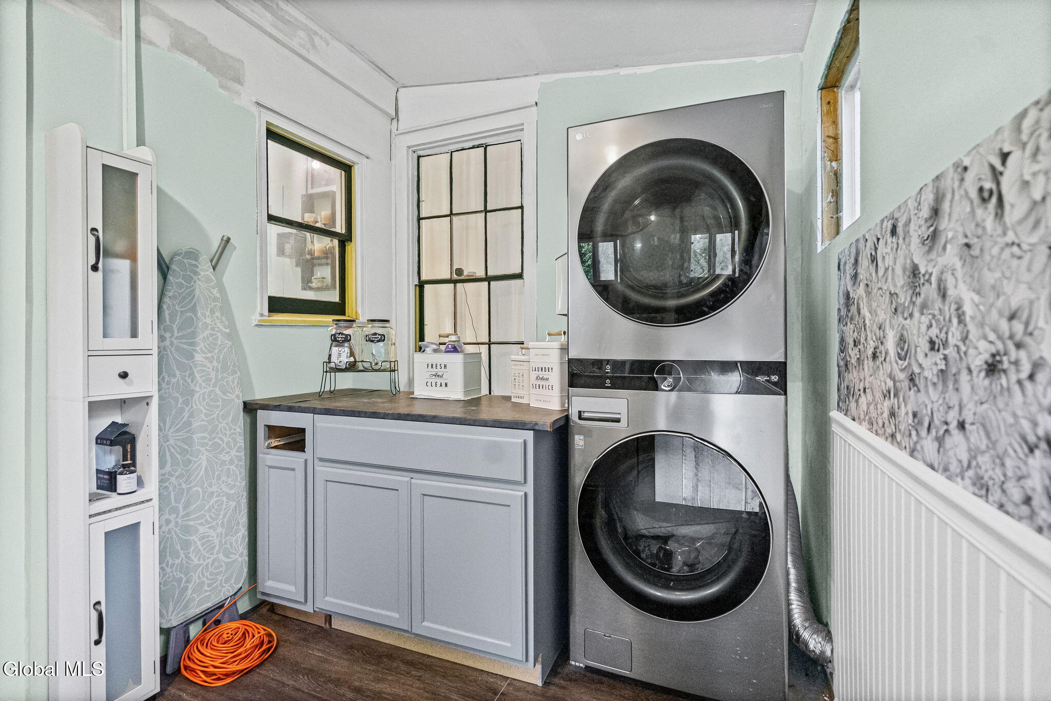 64 Campbell Avenue Troy NY 12180