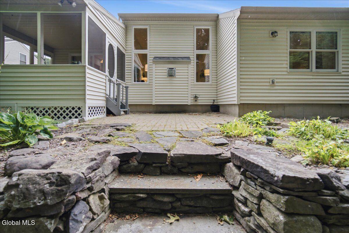 17 Sundance Drive Saratoga Springs NY 12866