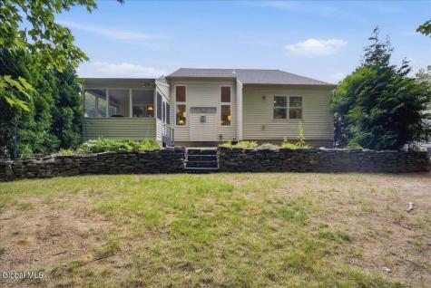 17 Sundance Drive Saratoga Springs NY 12866