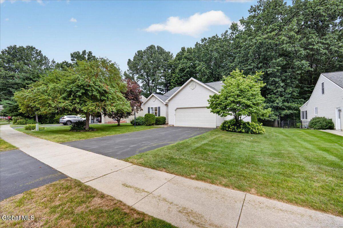 17 Sundance Drive Saratoga Springs NY 12866