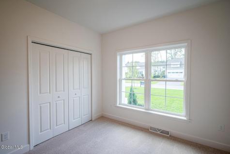 10 Espen Place Niskayuna NY 12309