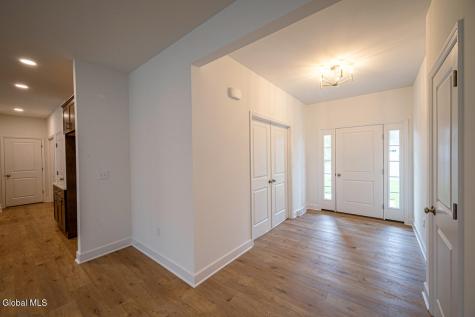 10 Espen Place Niskayuna NY 12309