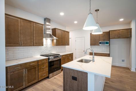 10 Espen Place Niskayuna NY 12309