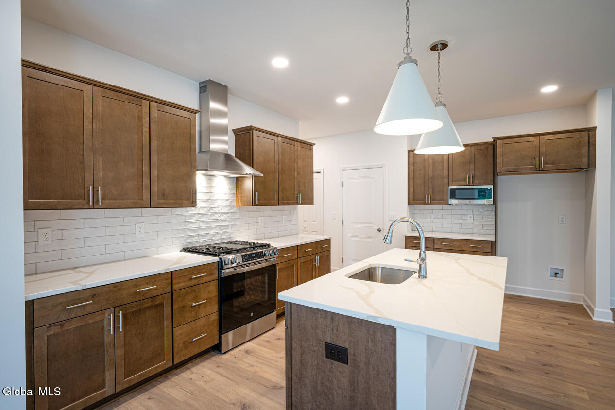 10 Espen Place Niskayuna NY 12309