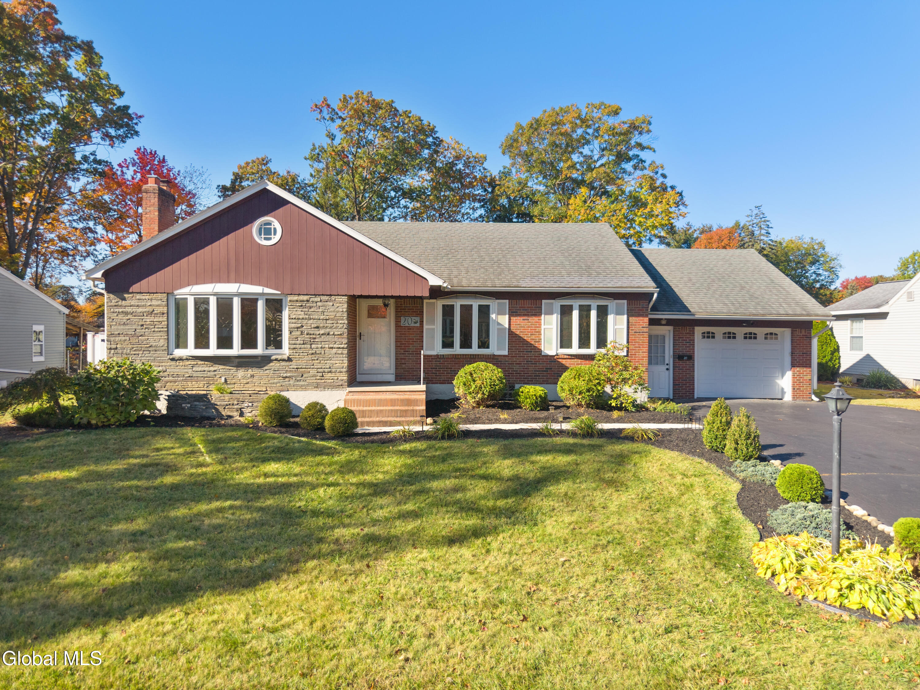20 Merritt Drive Schenectady NY 12306