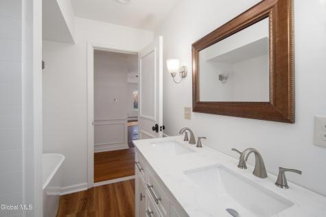 20 Merritt Drive Schenectady NY 12306