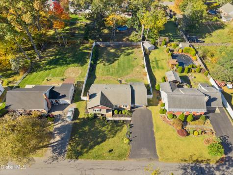 20 Merritt Drive Schenectady NY 12306