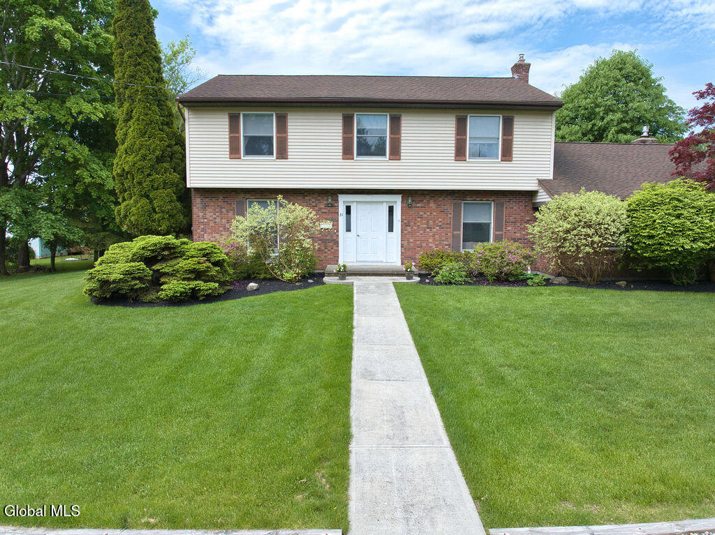 31 Crestwood Lane Delmar NY 12054