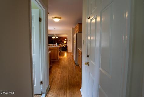 31 Crestwood Lane Delmar NY 12054