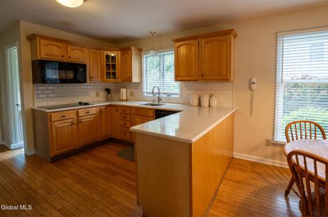 31 Crestwood Lane Delmar NY 12054