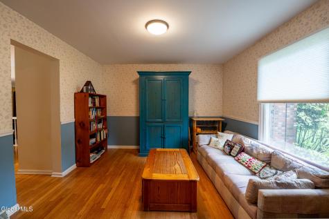 31 Crestwood Lane Delmar NY 12054