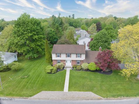 31 Crestwood Lane Delmar NY 12054