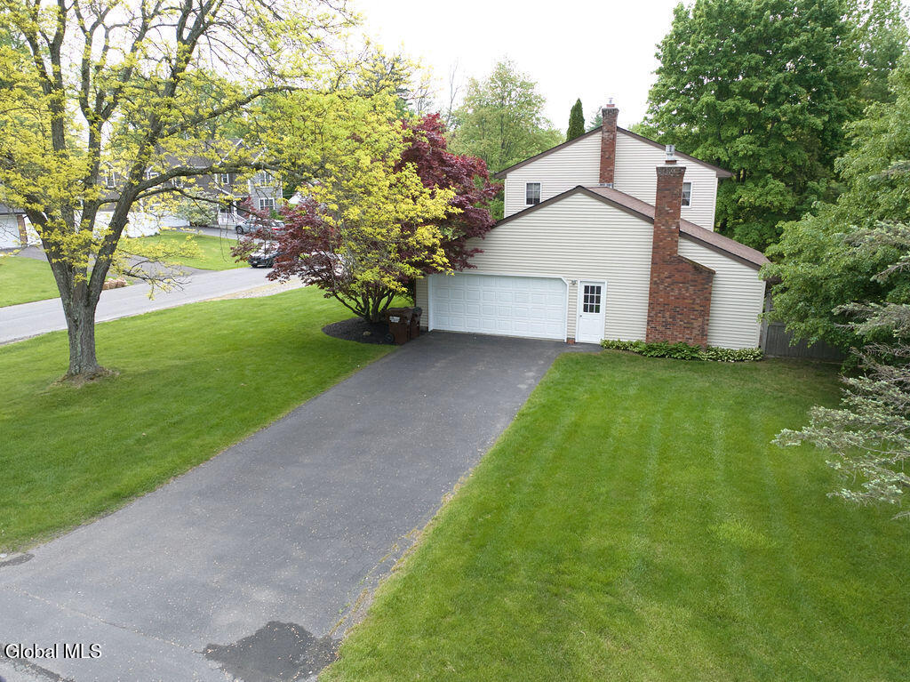 31 Crestwood Lane Delmar NY 12054