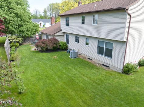 31 Crestwood Lane Delmar NY 12054