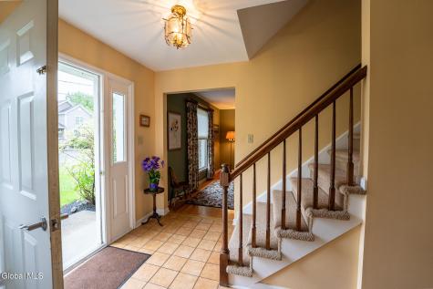 31 Crestwood Lane Delmar NY 12054