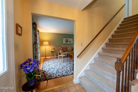 31 Crestwood Lane Delmar NY 12054