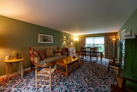 31 Crestwood Lane Delmar NY 12054
