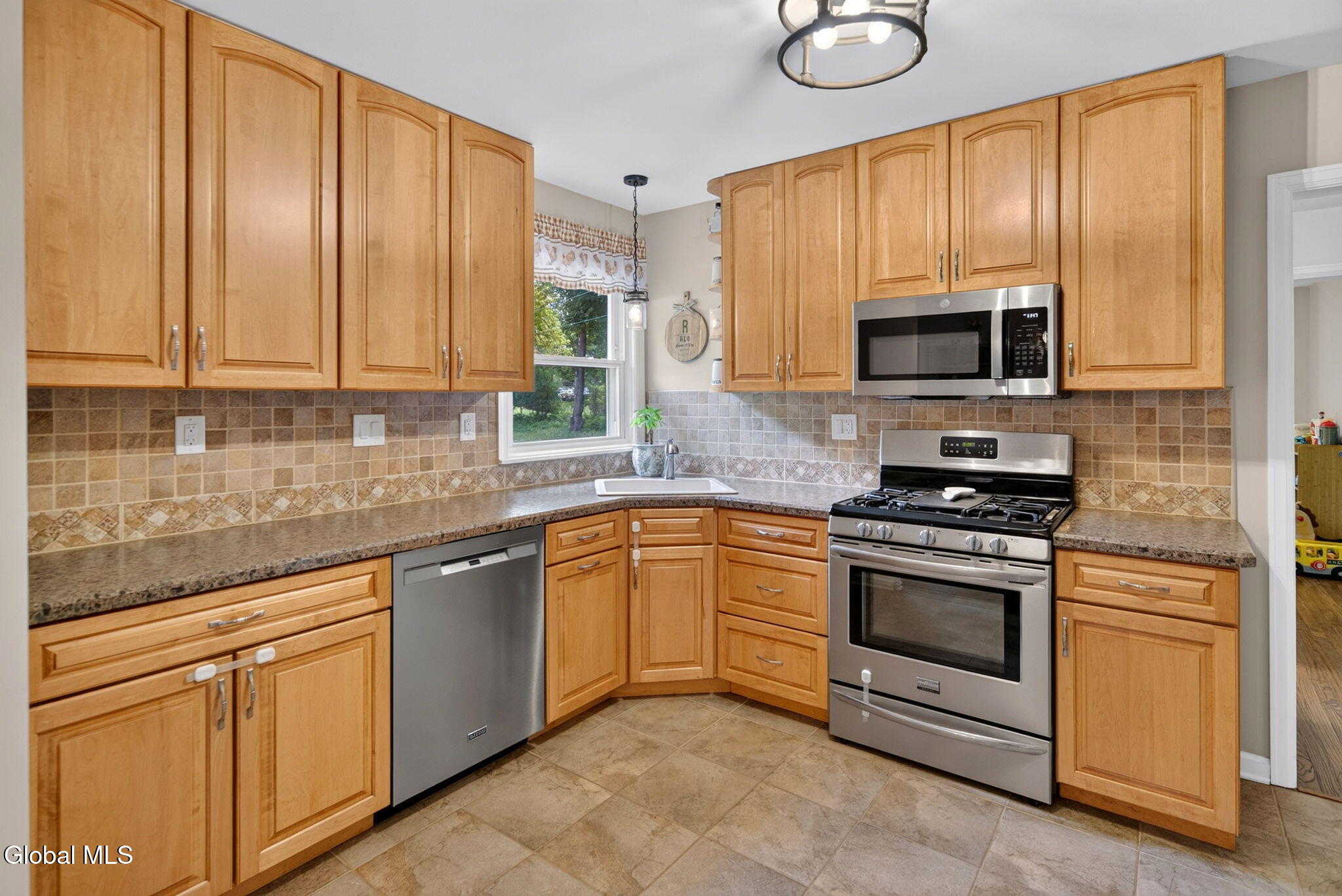 29 Northern Court Troy NY 12180