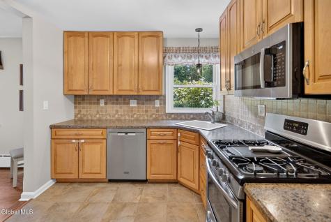 29 Northern Court Troy NY 12180