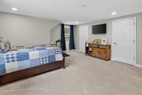 29 Northern Court Troy NY 12180