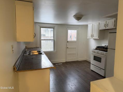 252 Yates Street Albany NY 12208