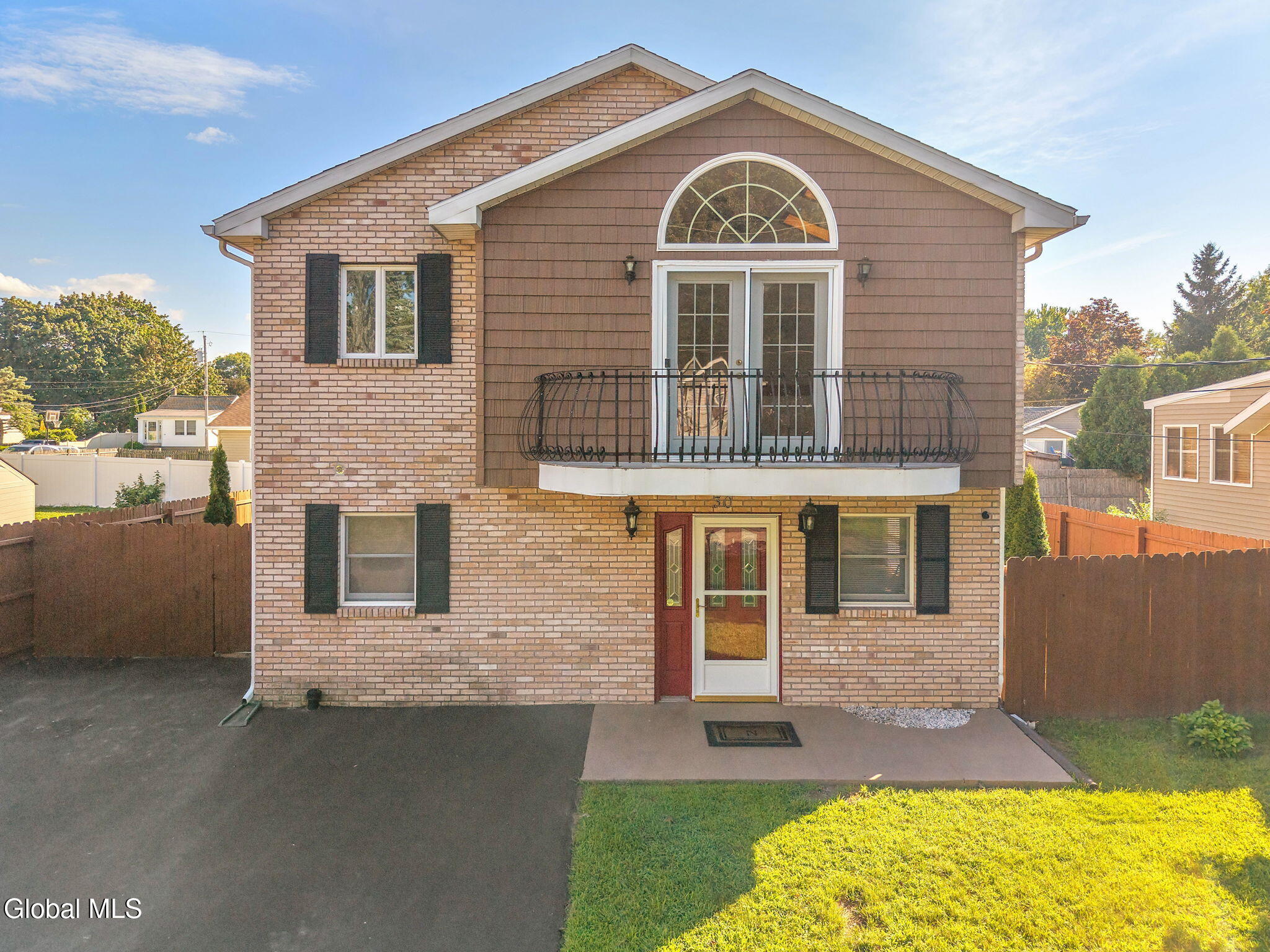 30 Ivaloo Avenue Albany NY 12203