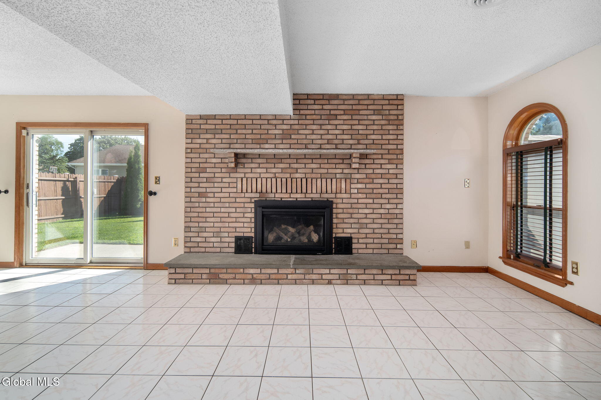 30 Ivaloo Avenue Albany NY 12203